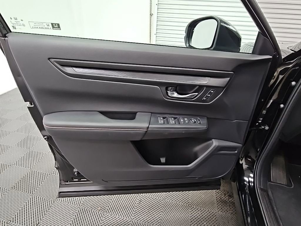 Used 2025 Honda CR-V Sport-L image 30