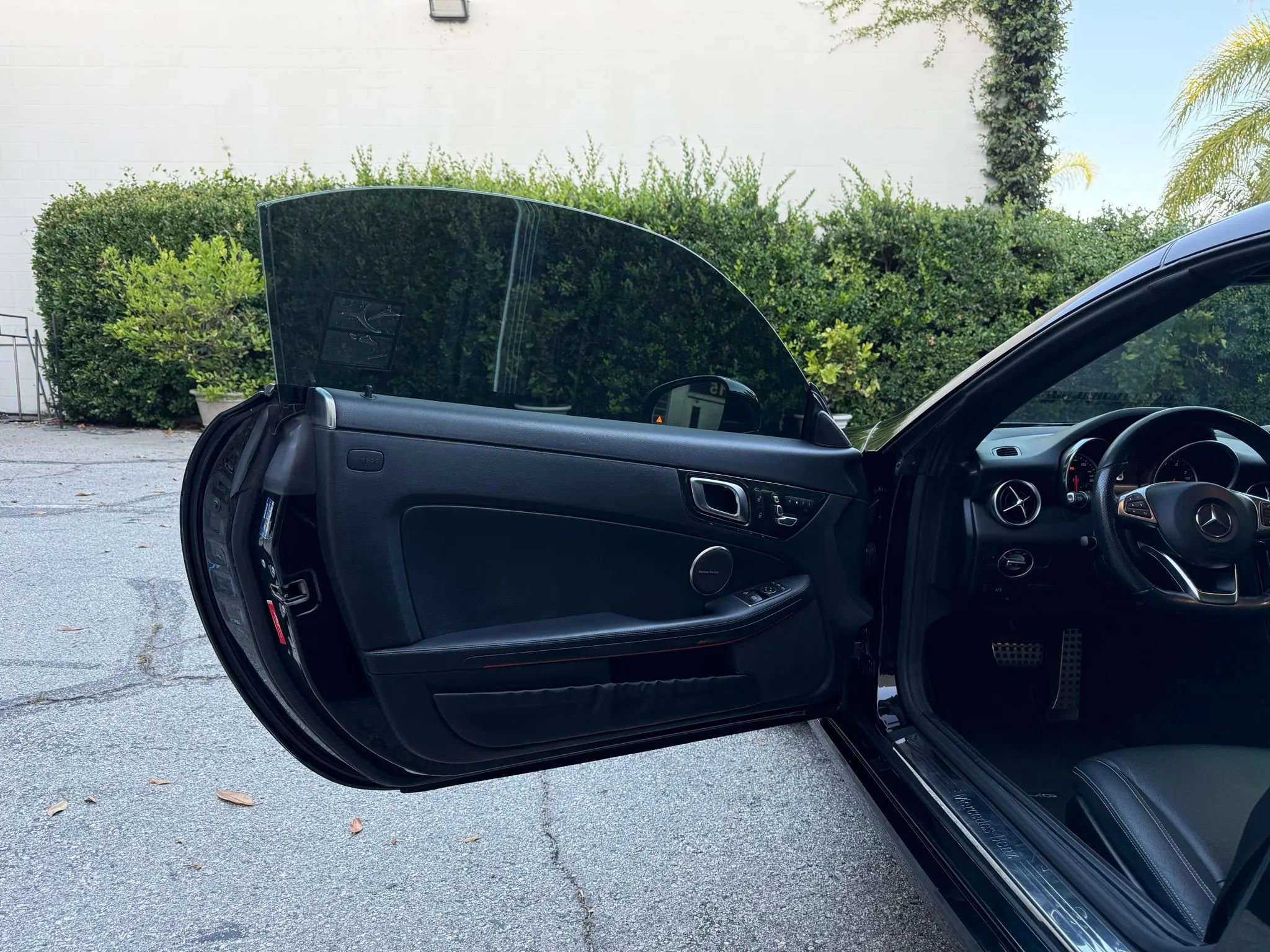 Used 2017 Mercedes-Benz SLC 300 w/ Premium 2 Package image 17