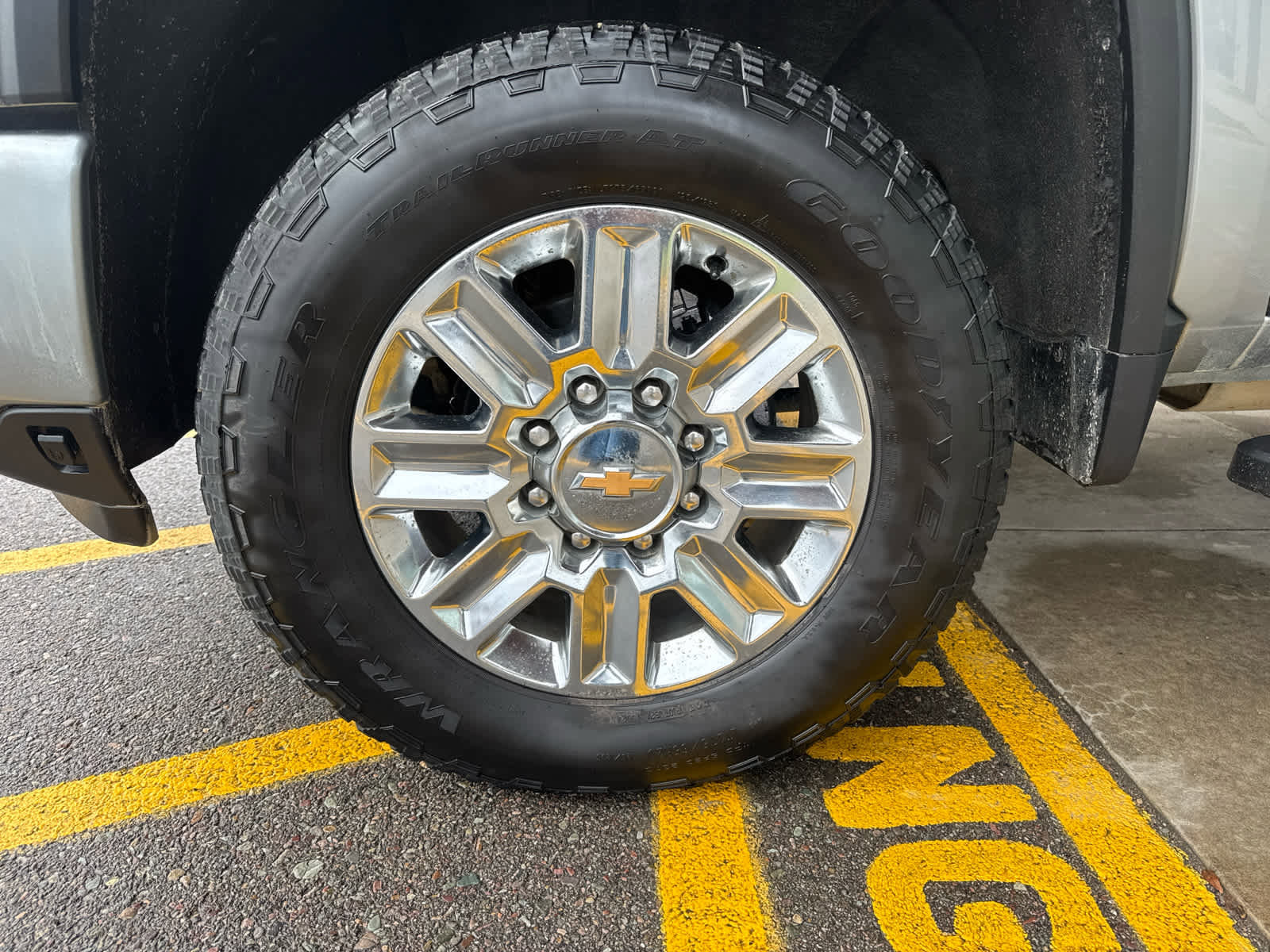 Used 2024 Chevrolet Silverado 3500 High Country w/ Technology Package image 30