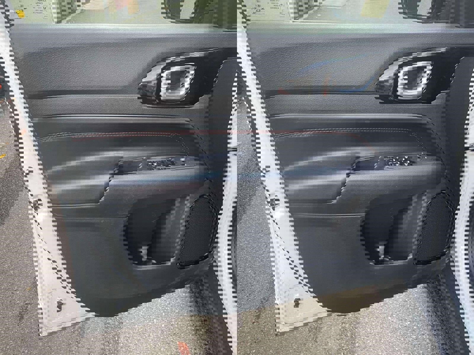 Used 2024 Jeep Compass Trailhawk image 16