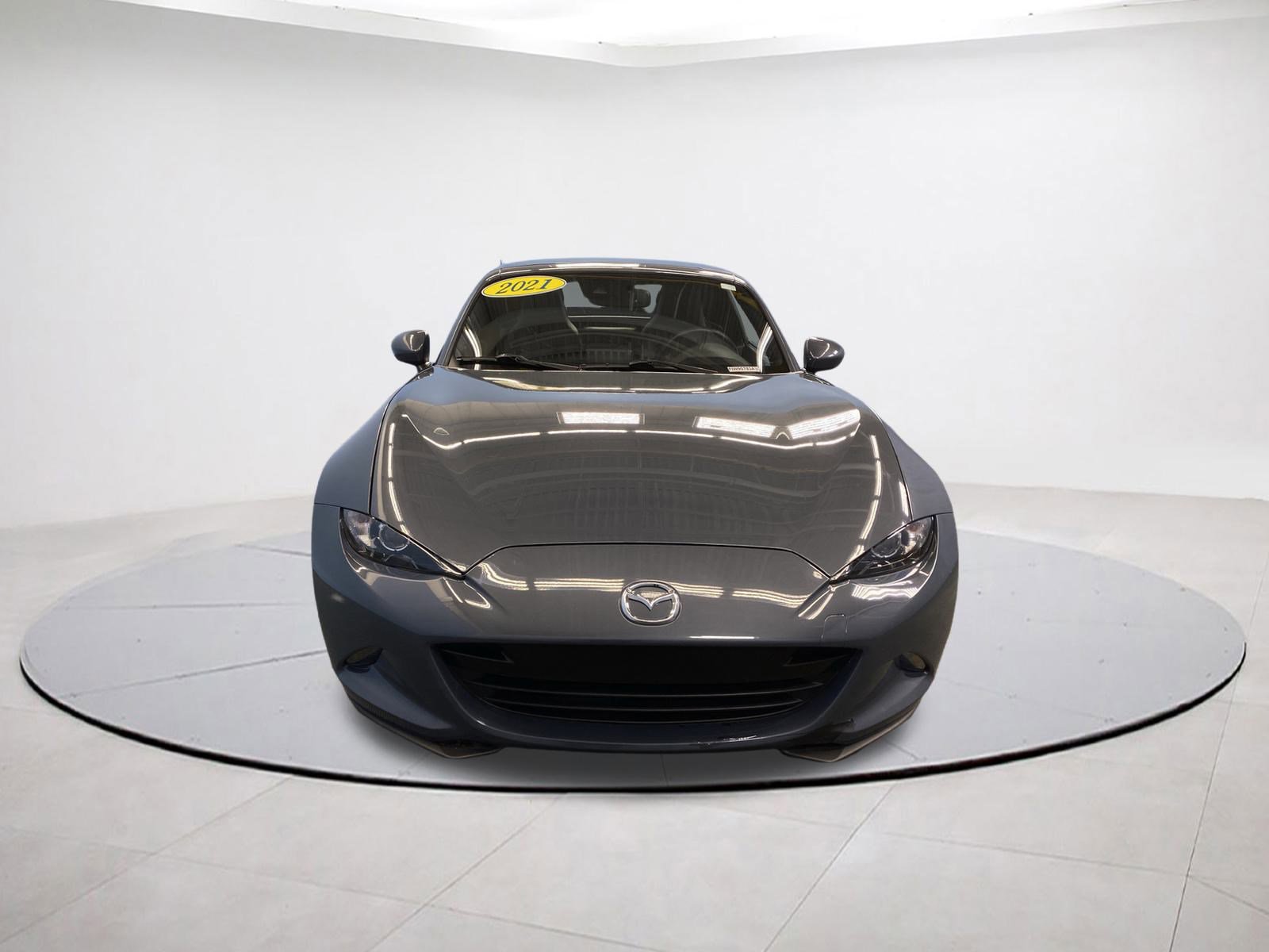 Used 2021 MAZDA MX-5 Miata RF Grand Touring image 2