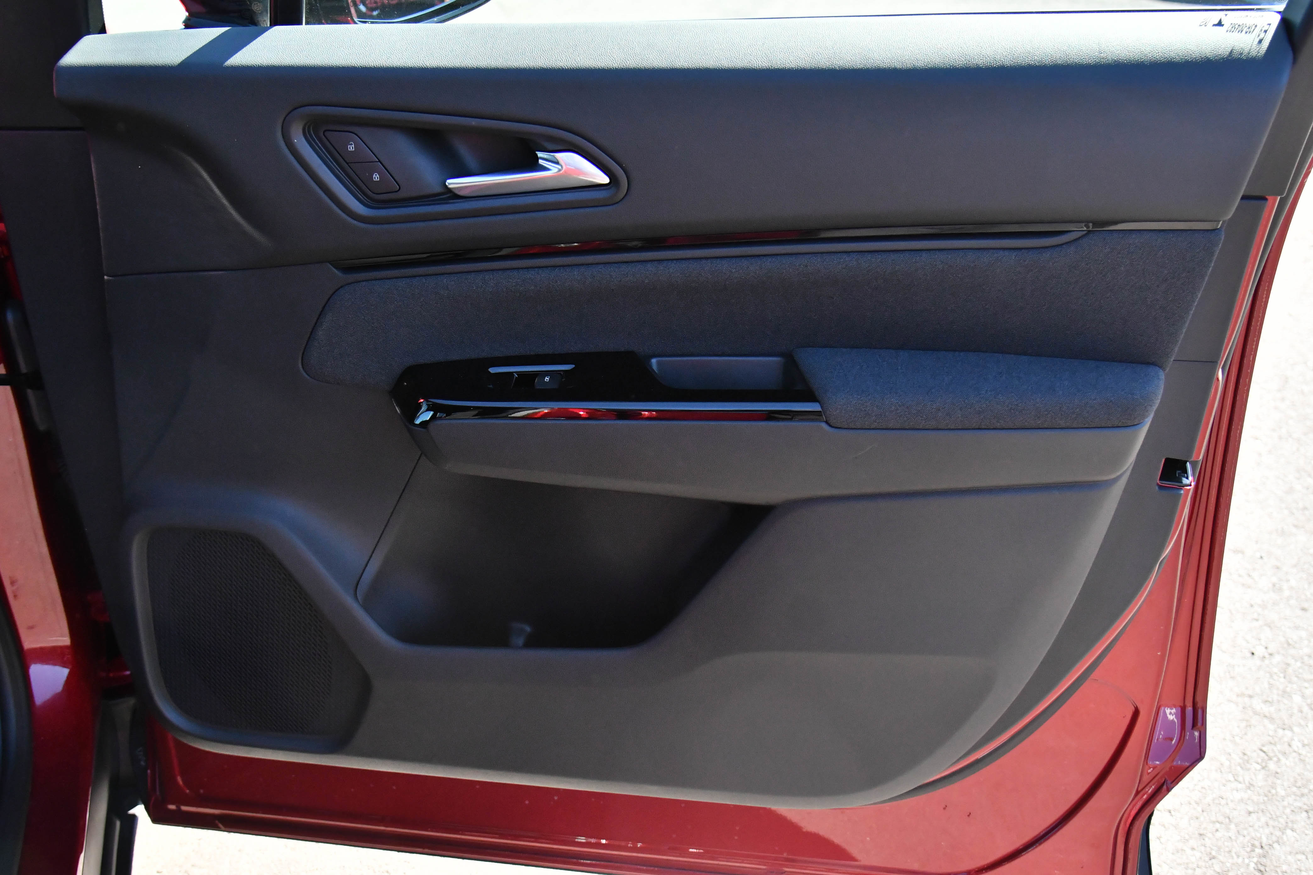 Used 2024 Honda Prologue EX image 45