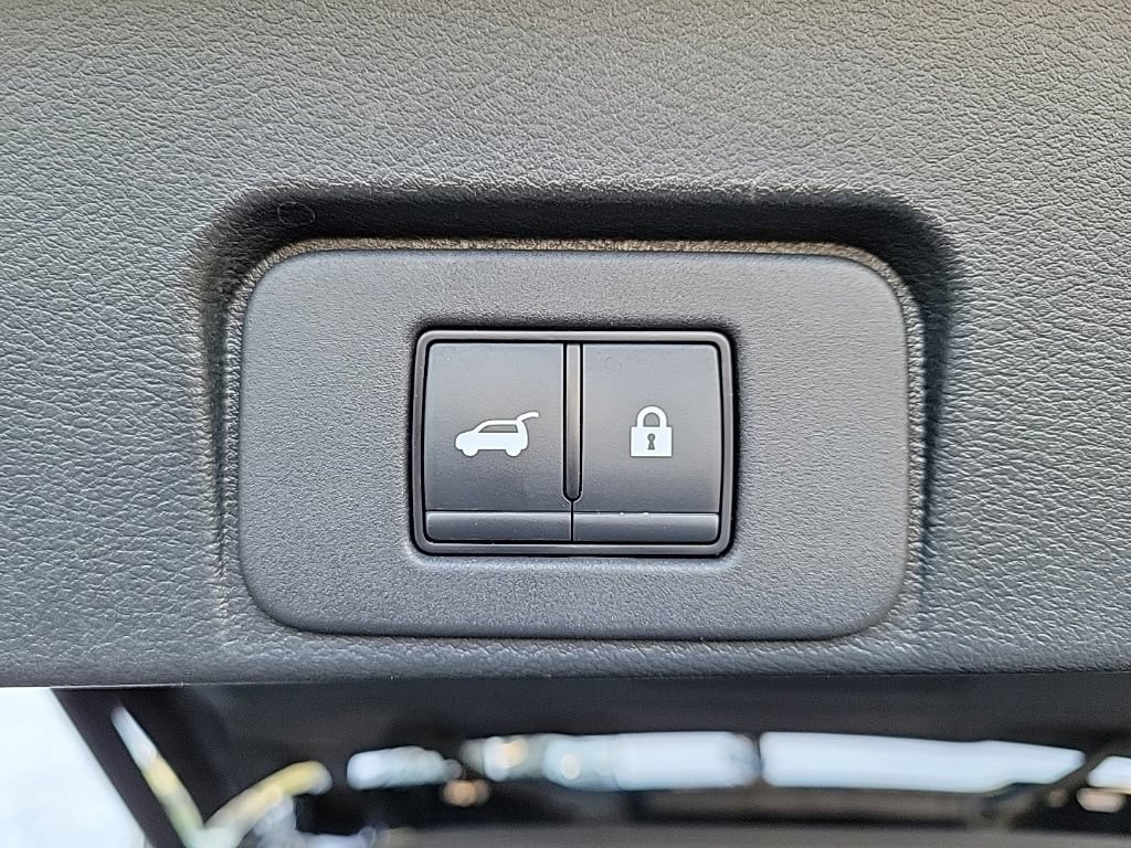 Used 2023 Nissan Rogue Platinum w/ Platinum Premium Package AWD/4WD image 18