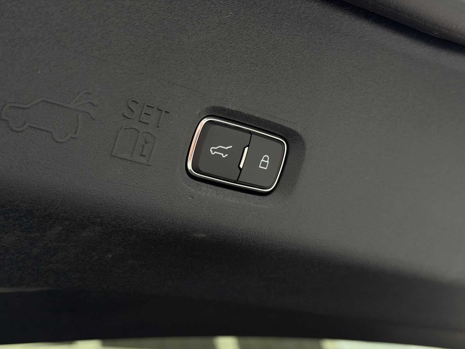Used 2026 Lincoln Navigator Reserve AWD/4WD image 9