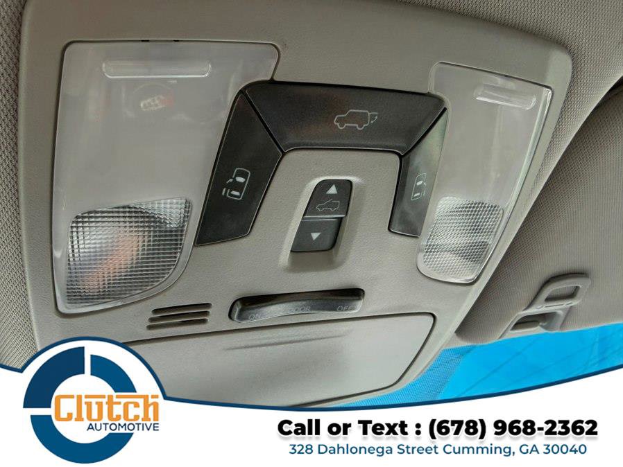 Used 2017 Toyota Sienna XLE w/ XLE Navigation Package FWD image 28