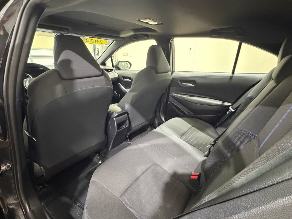 Used 2022 Toyota Corolla SE w/ SE Premium Package FWD image 28