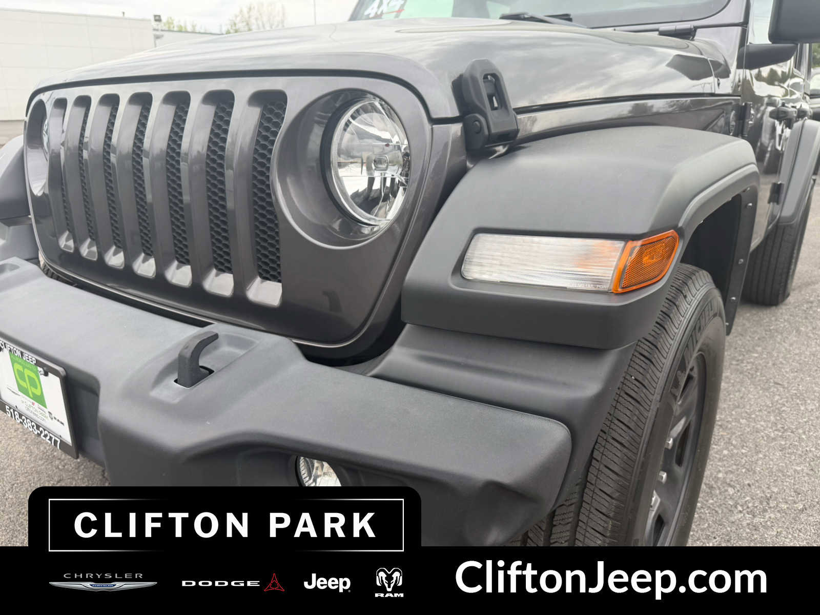 Used 2022 Jeep Wrangler Unlimited Sport AWD/4WD image 8
