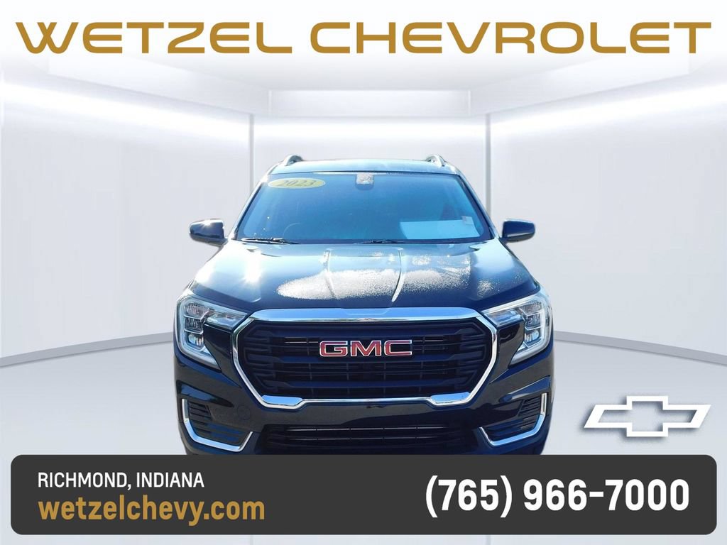 Used 2023 GMC Terrain SLE w/ Driver Convenience Package FWD image 8