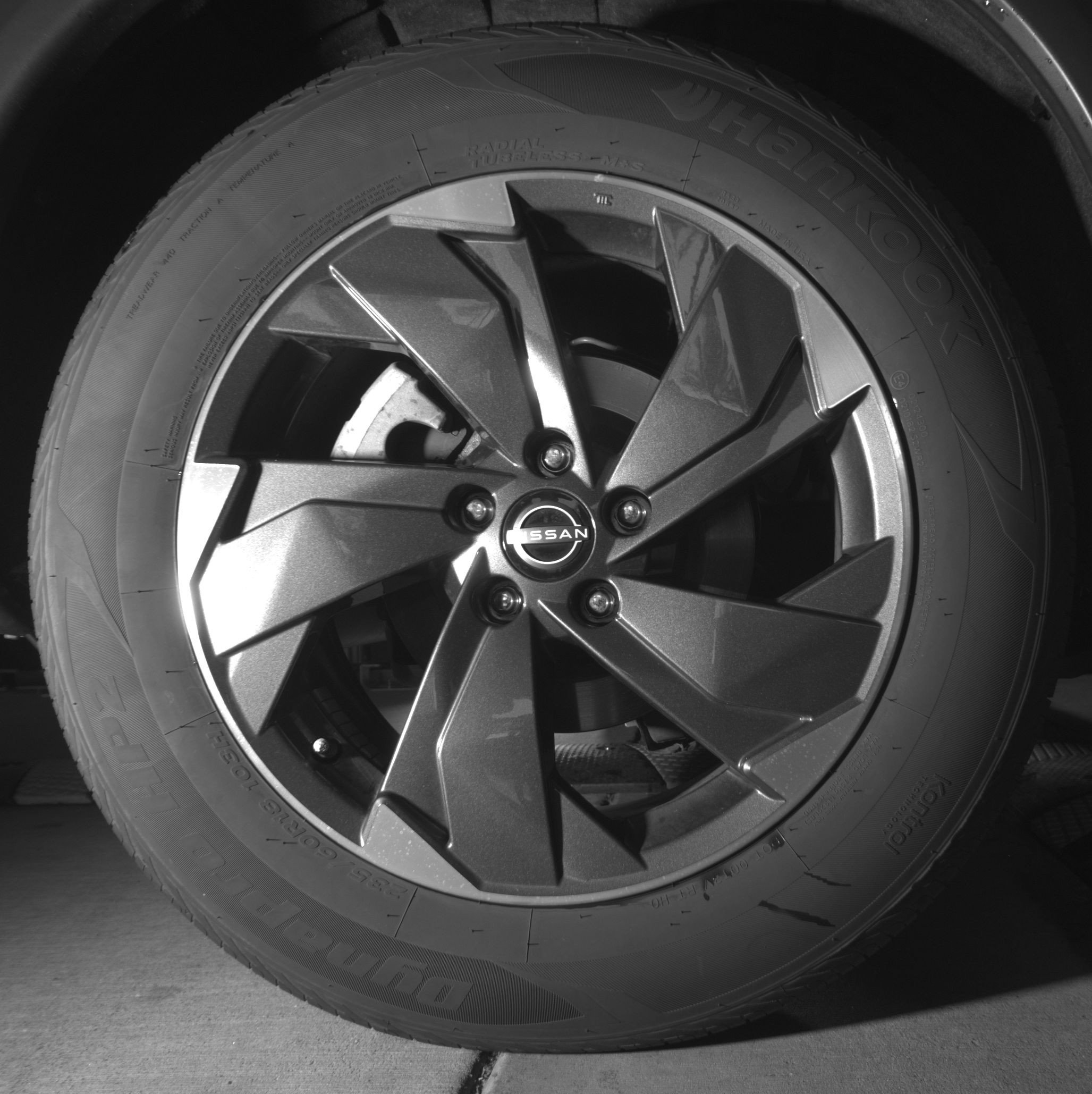 Used 2025 Nissan Rogue SV AWD/4WD image 15