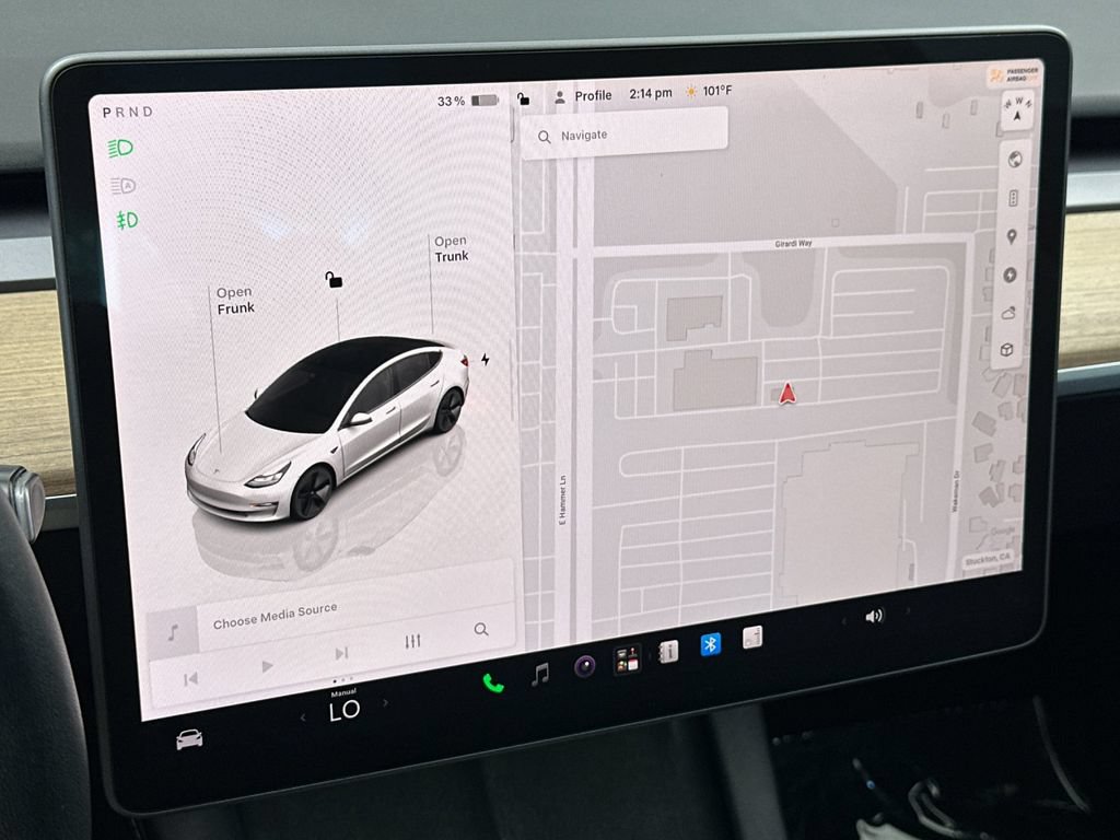 Used 2023 Tesla Model 3 Standard Range RWD image 17