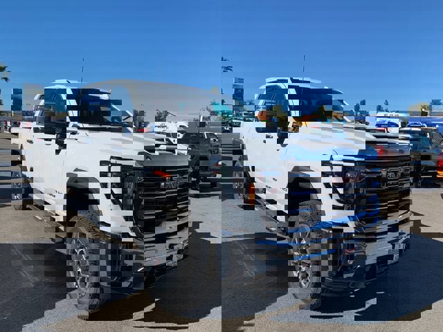 New 2026 GMC Sierra 2500 SLT w/ SLT Premium Package image 4