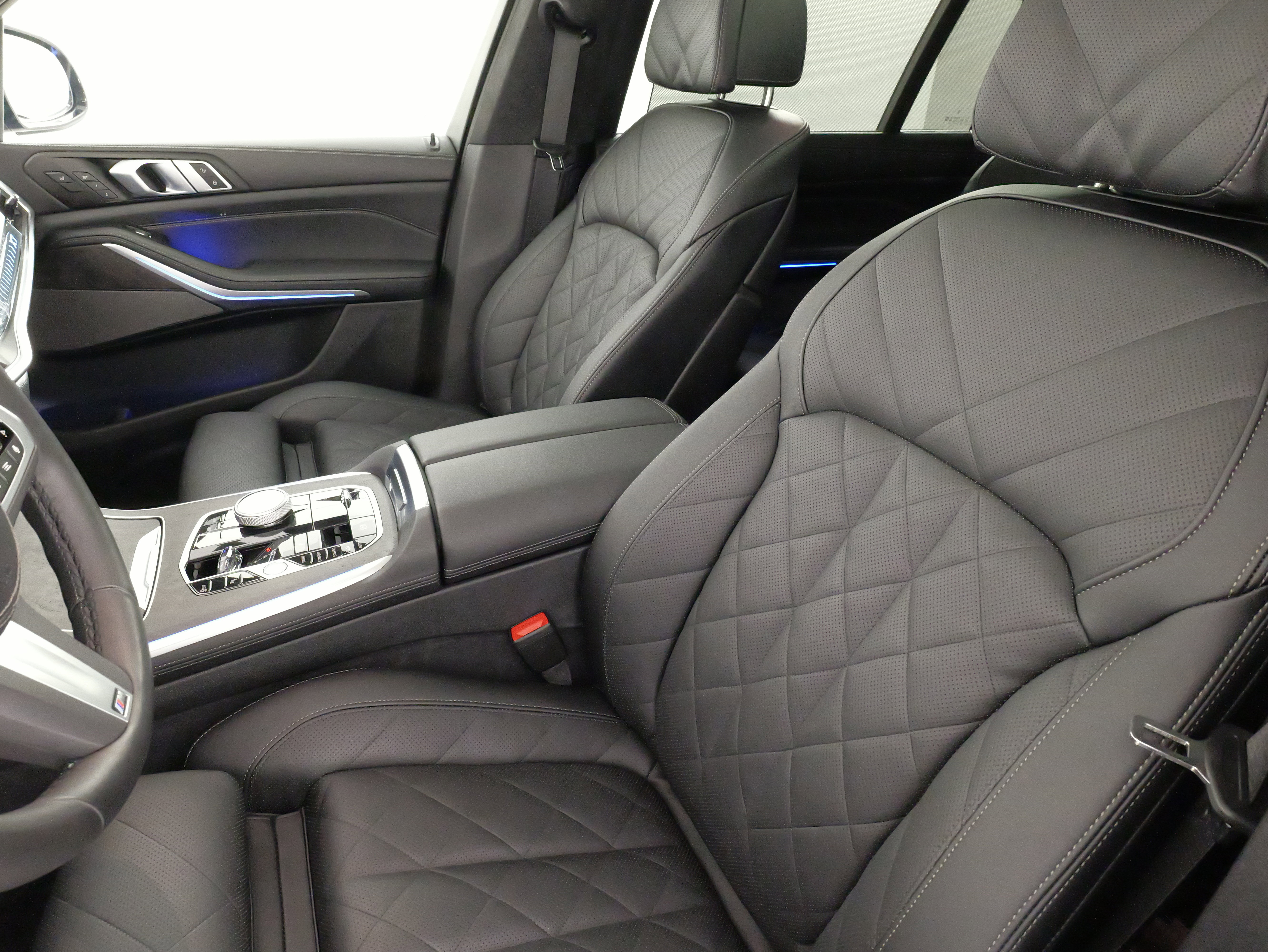 Used 2025 BMW X7 xDrive40i w/ Executive Package AWD/4WD image 34
