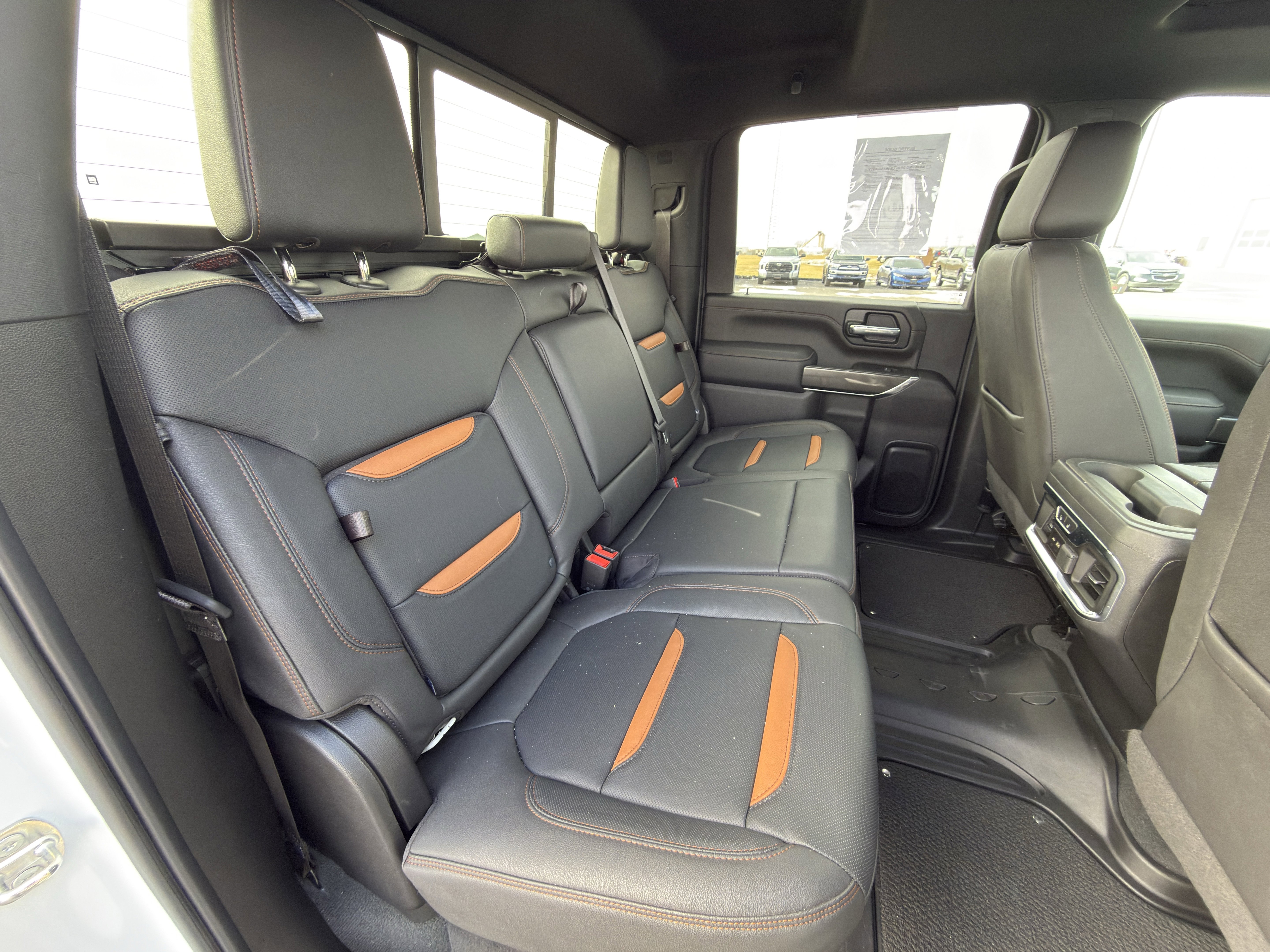 Used 2023 GMC Sierra 2500 AT4 w/ AT4 Premium Plus Package image 15