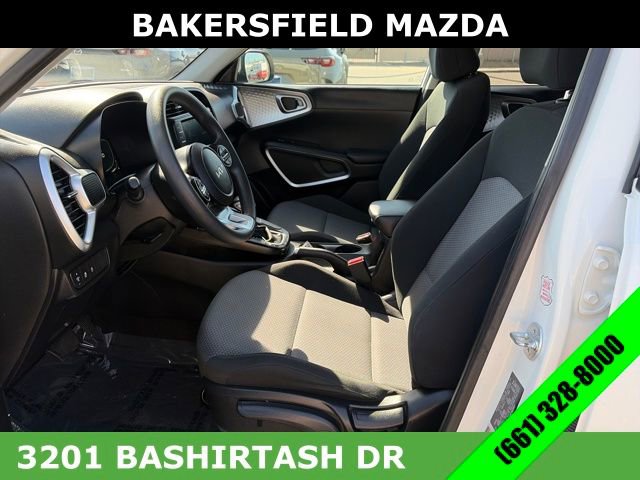 Used 2024 Kia Soul LX w/ Option Group 015 image 9