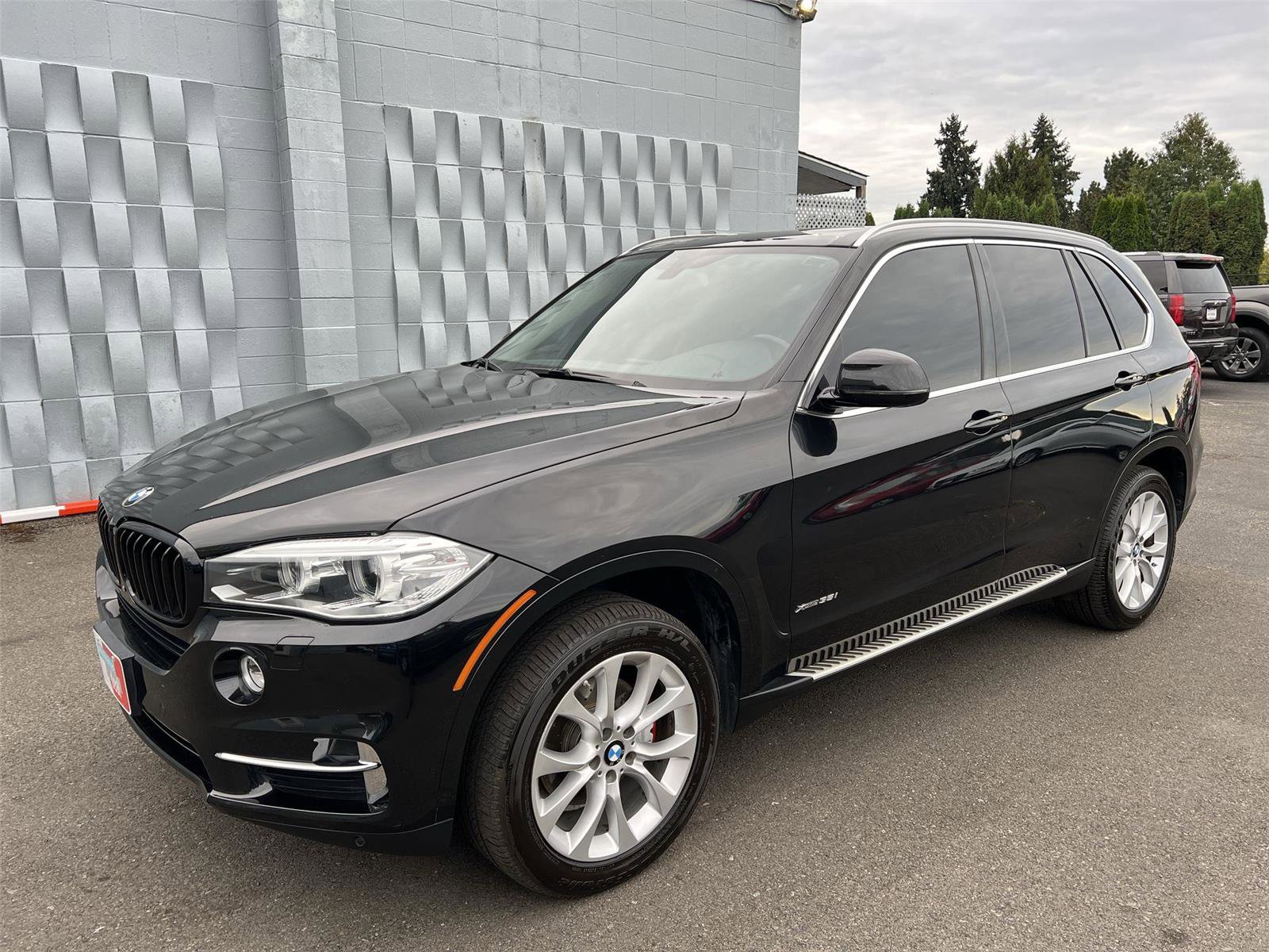 Used 2015 BMW X5 xDrive35i w/ Premium Package image 1