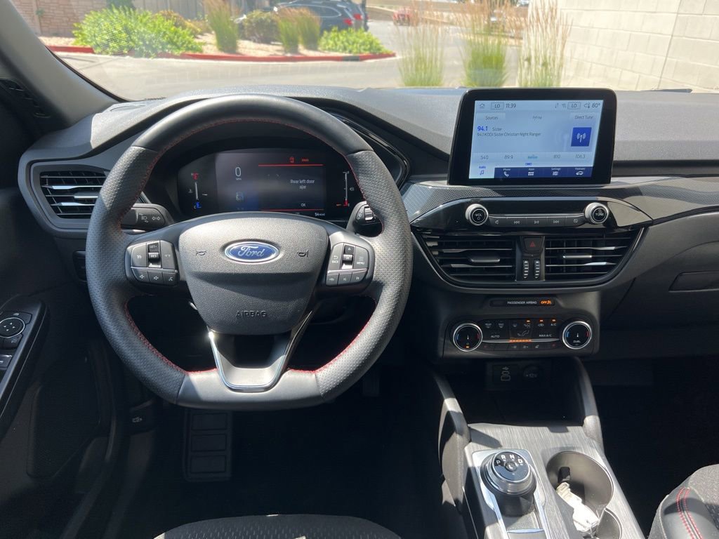 Used 2025 Ford Escape ST-Line Select image 18