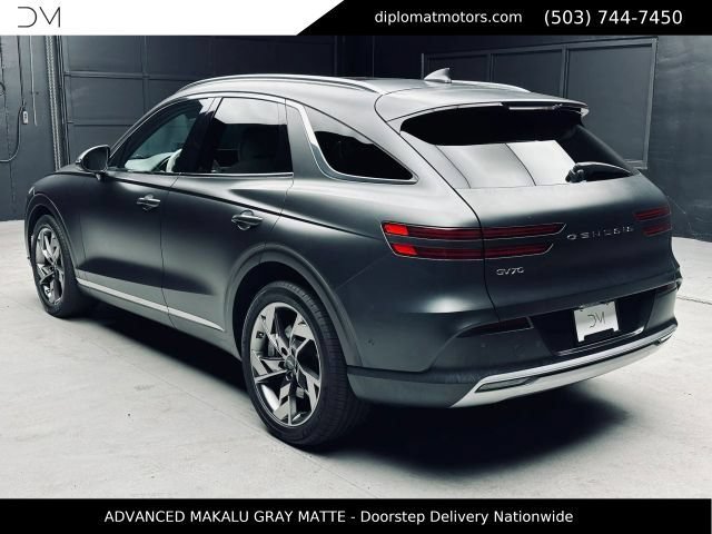 Used 2023 Genesis Electrified GV70 AWD/4WD image 5