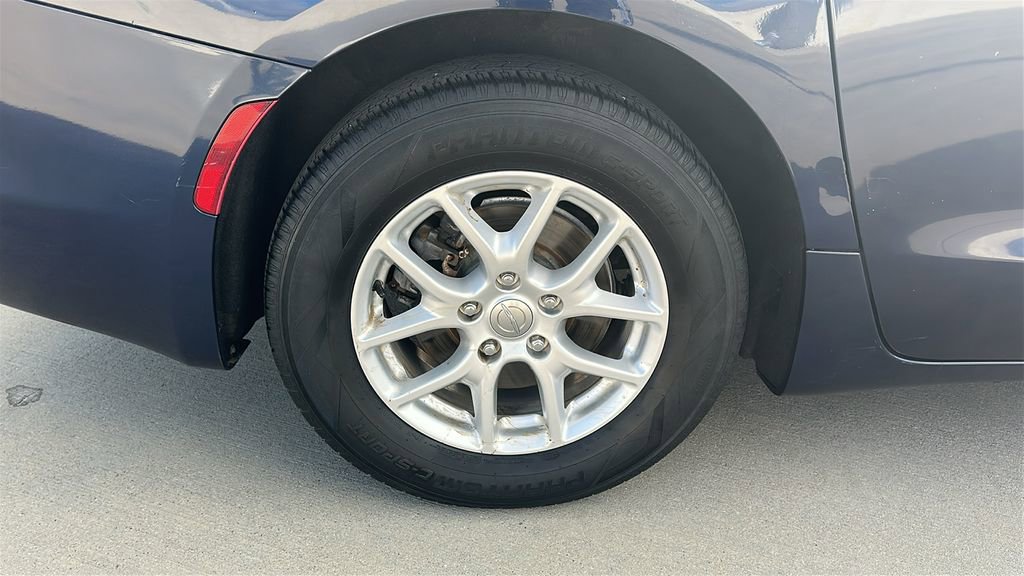 Used 2017 Chrysler Pacifica LX image 16