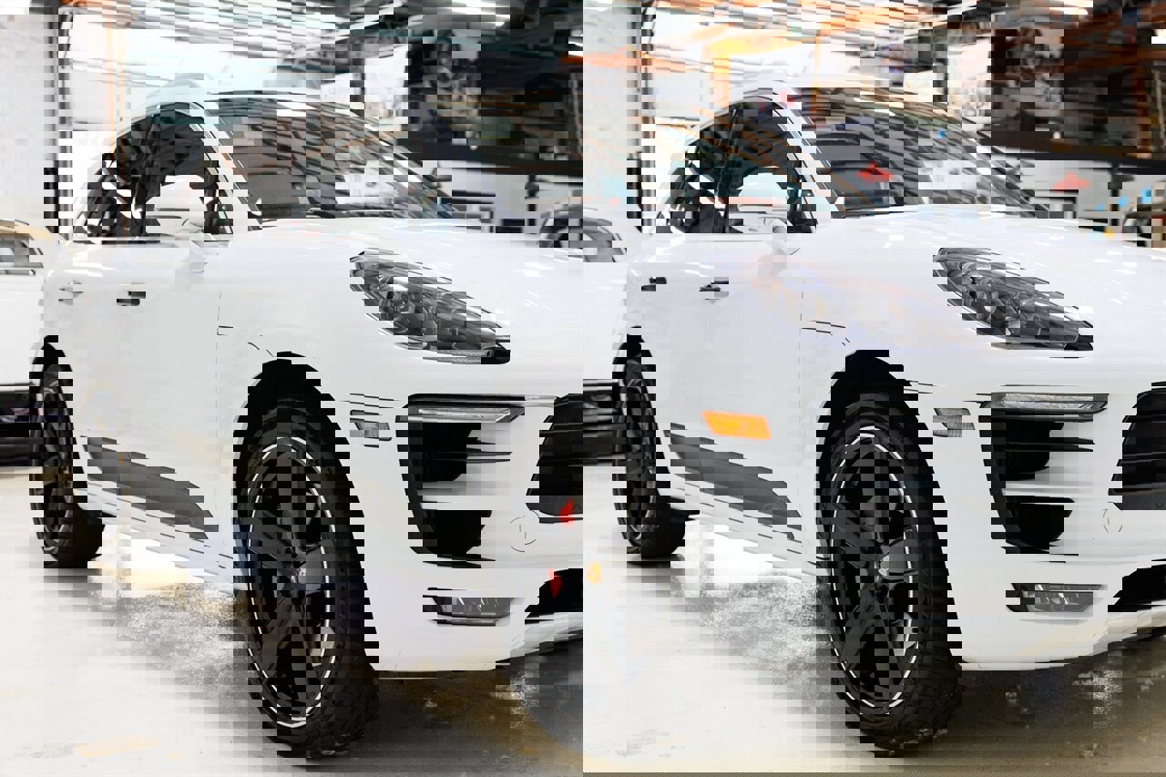 Used 2018 Porsche Macan GTS image 25