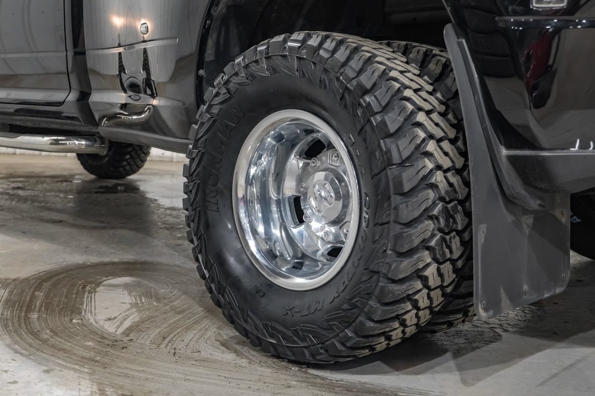 Used 2024 RAM 3500 Tradesman w/ Chrome Appearance Group AWD/4WD image 60