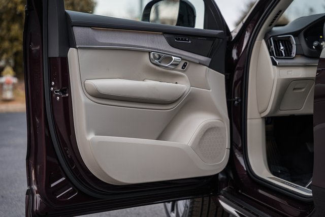 New 2026 Volvo XC90 B6 Ultra w/ Protection Package Premier image 36