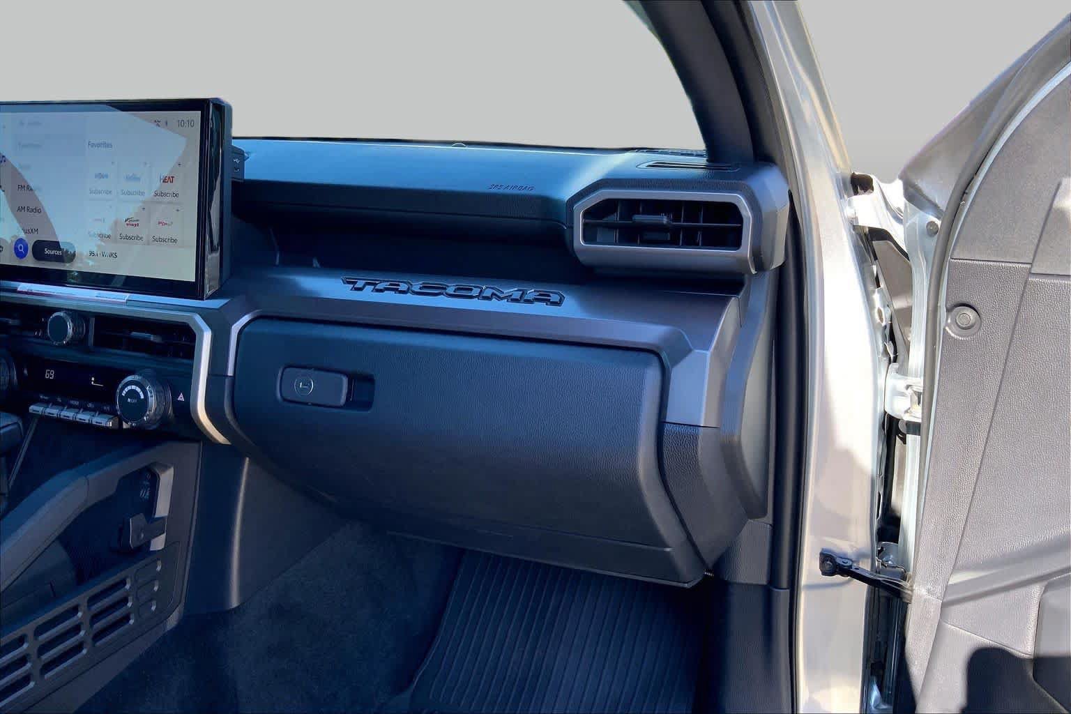 Used 2024 Toyota Tacoma TRD Off-Road AWD/4WD image 18