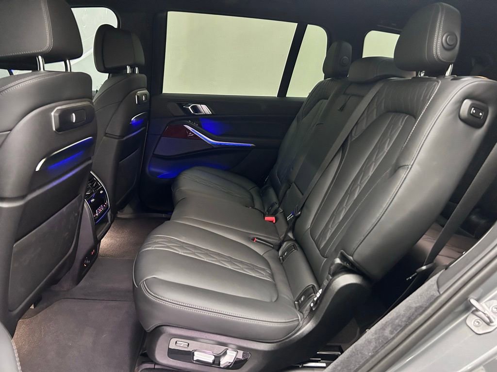 Used 2024 BMW ALPINA XB7 image 23
