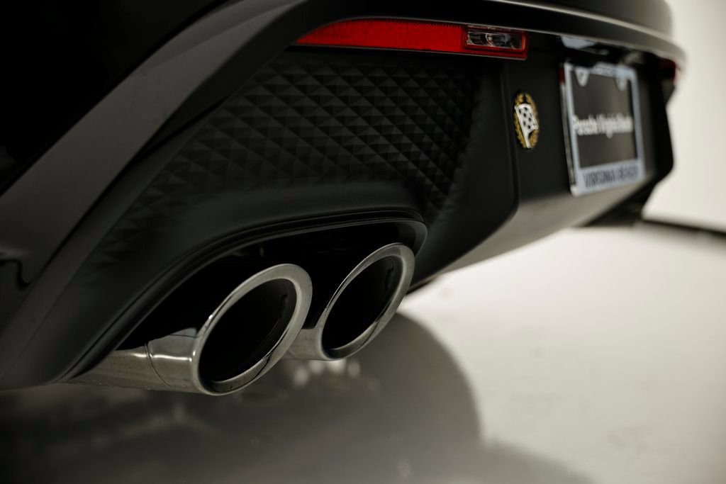 New 2026 Porsche Macan GTS AWD/4WD image 14