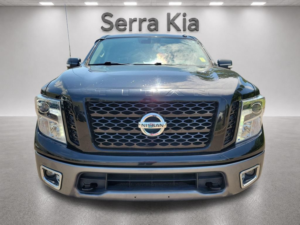 Used 2017 Nissan Titan PRO-4X AWD/4WD image 10