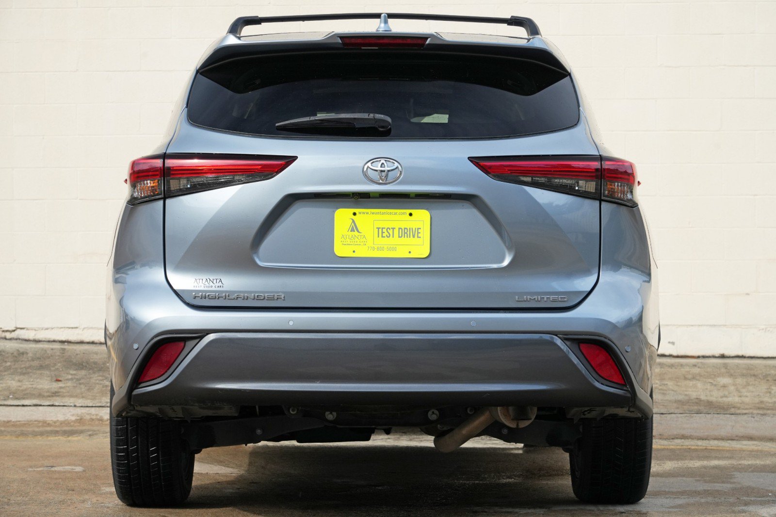 Used 2020 Toyota Highlander Limited FWD image 10