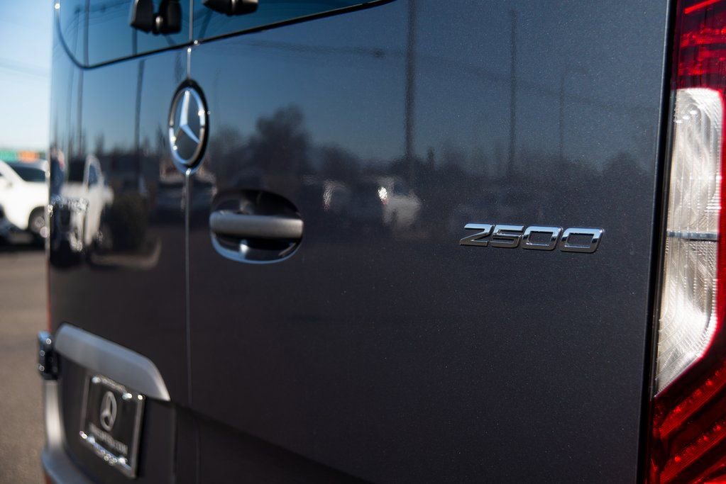 New 2025 Mercedes-Benz Sprinter 2500 image 16