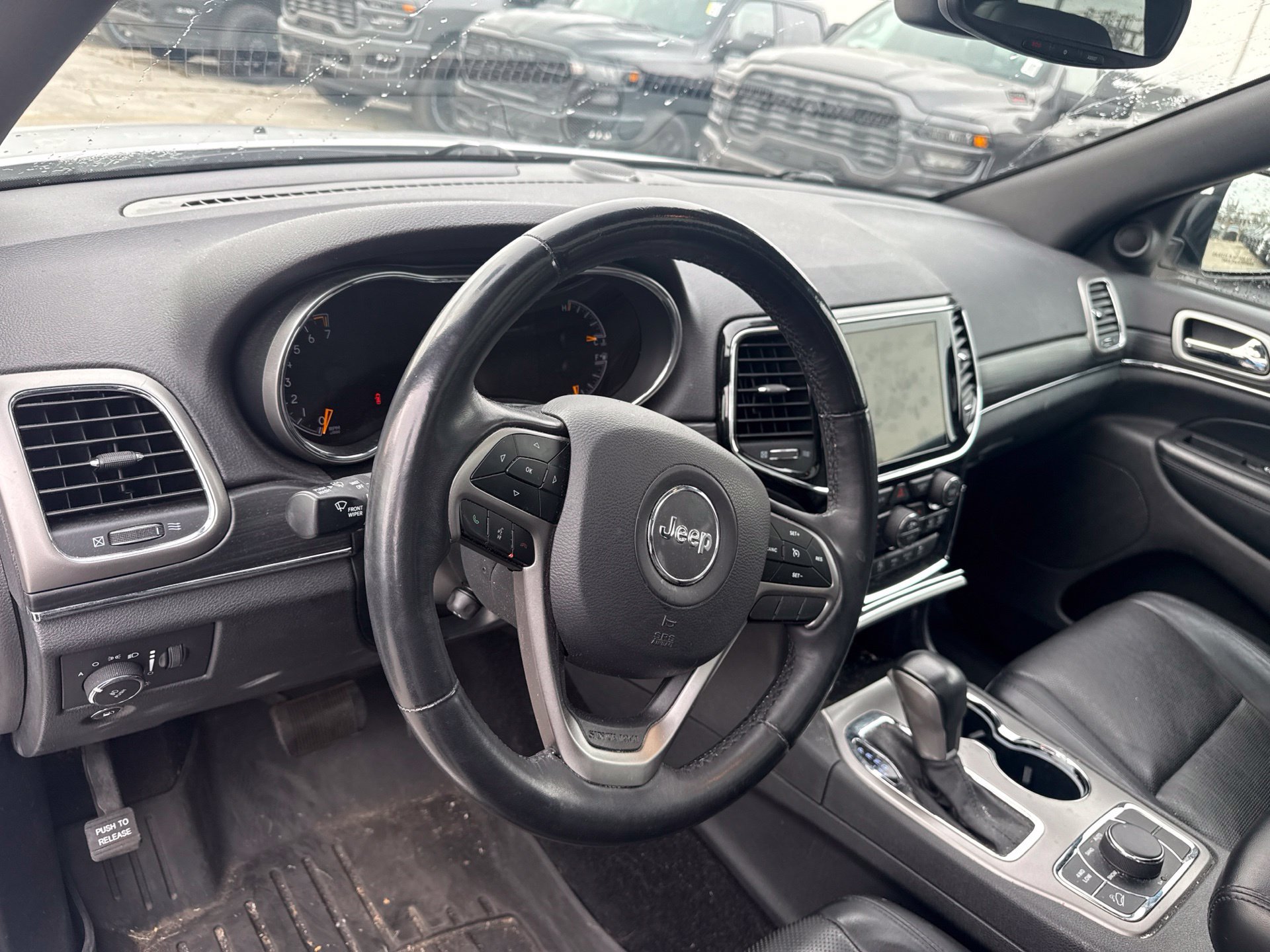 Used 2019 Jeep Grand Cherokee Limited w/ Luxury Group II AWD/4WD image 10