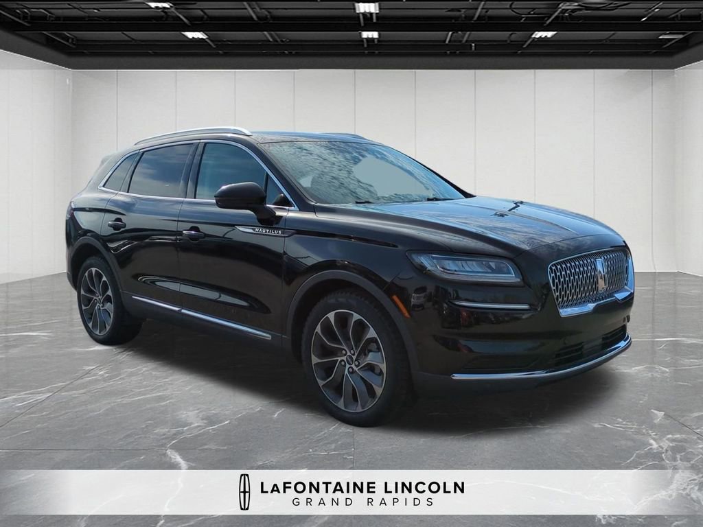 Certified 2022 Lincoln Nautilus Reserve w/ Equipment Group 201A AWD/4WD image 7