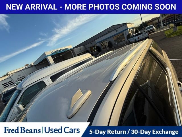 Used 2022 Chevrolet Suburban LT w/ Luxury Package AWD/4WD image 8