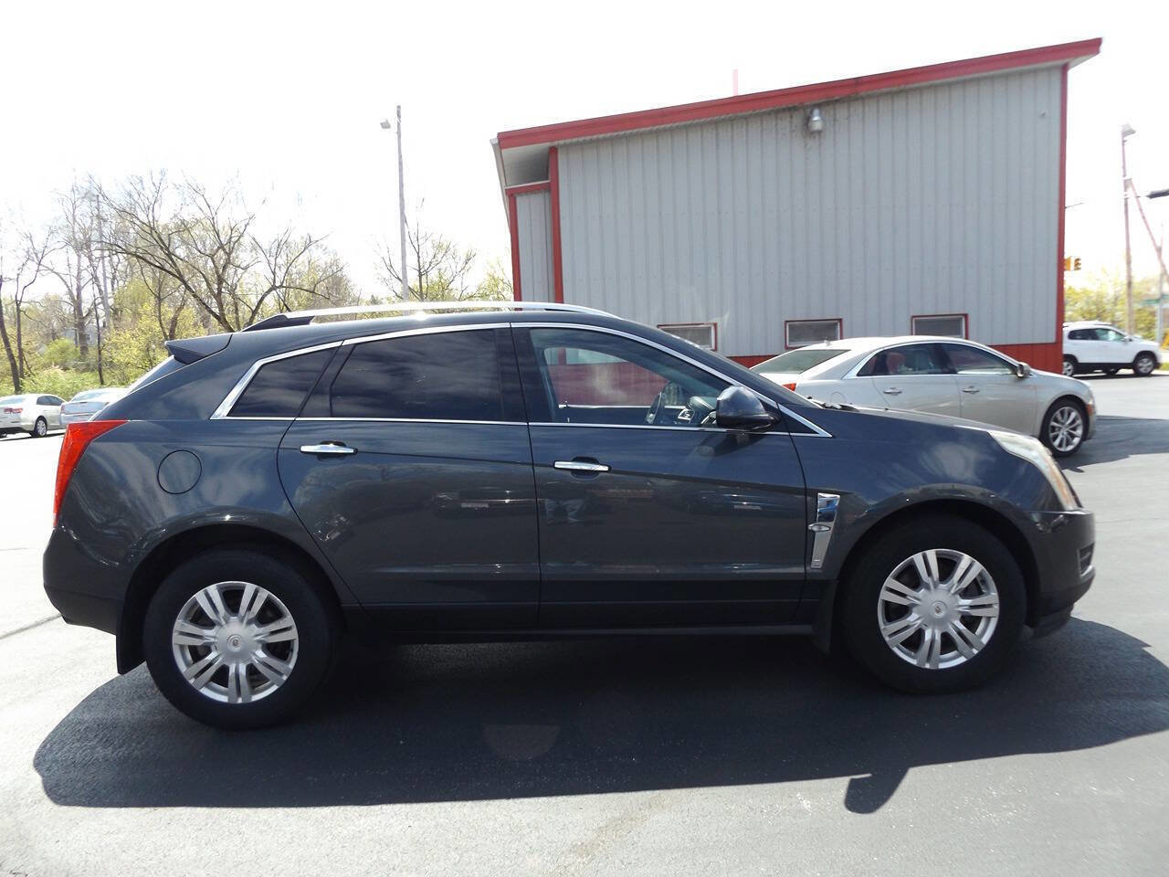 Used 2010 Cadillac SRX Luxury FWD image 6