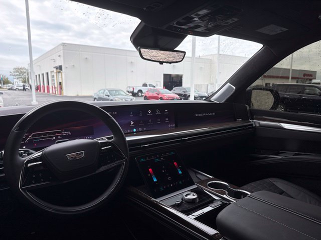 Used 2026 Cadillac Escalade Platinum Sport w/ LPO, ONYX Package AWD/4WD image 15