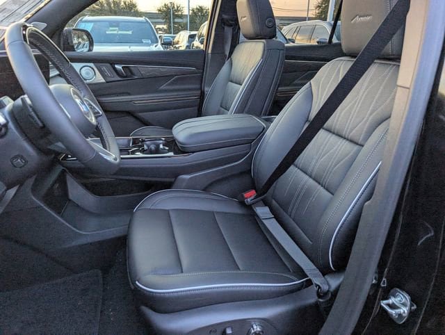New 2026 Buick Enclave Avenir w/ Super Cruise Package FWD image 18
