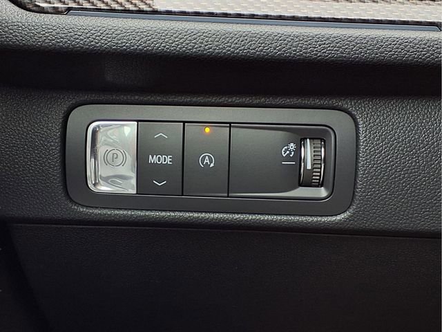 Certified 2025 Chevrolet Traverse High Country w/ LPO, Floor Liner Package image 10