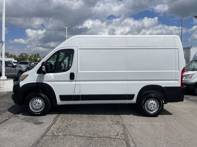 Used 2025 RAM ProMaster 2500 w/ Safety Group FWD image 9