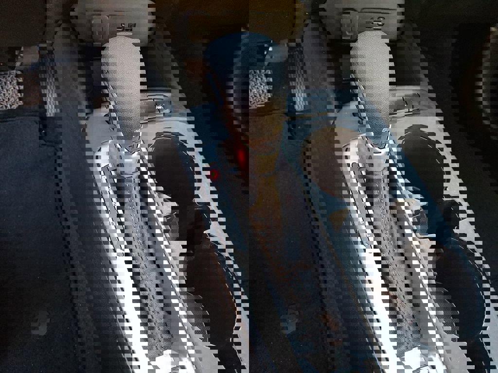 Used 2024 Chevrolet Trax LS image 20