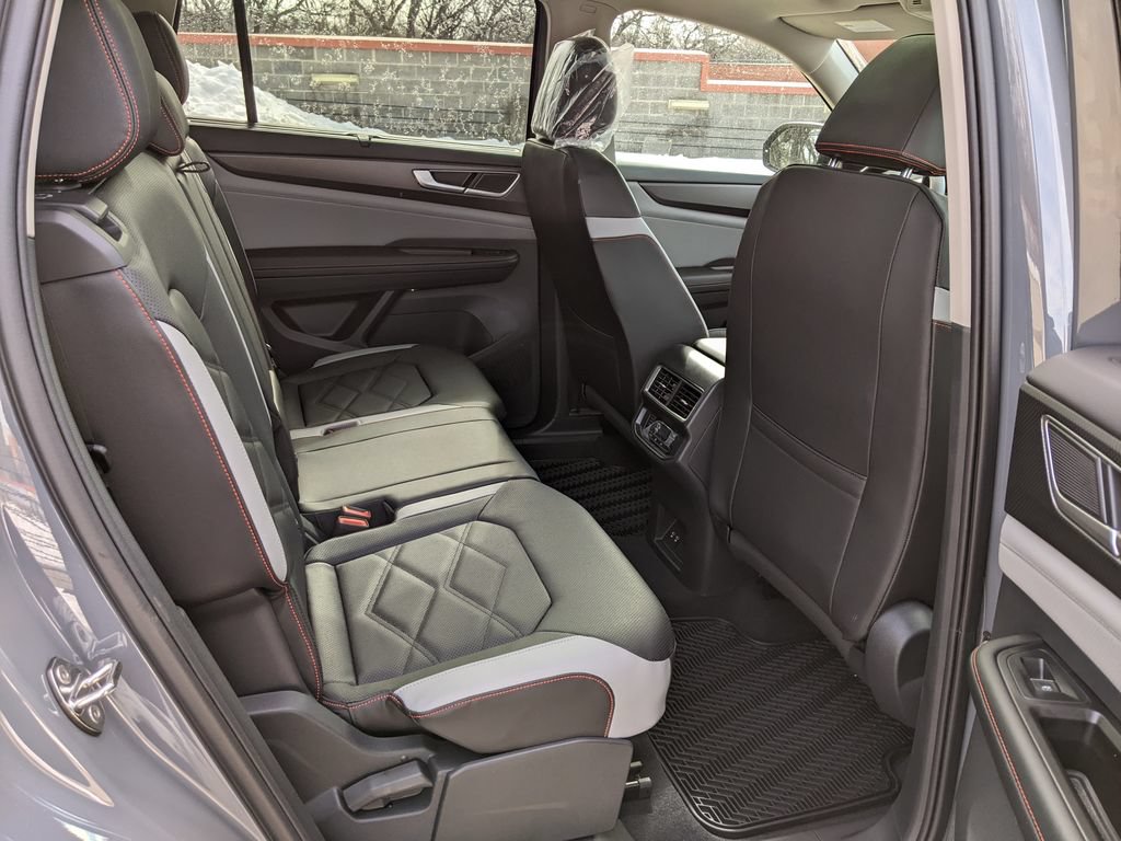 New 2026 Volkswagen Atlas Peak Edition AWD/4WD image 25