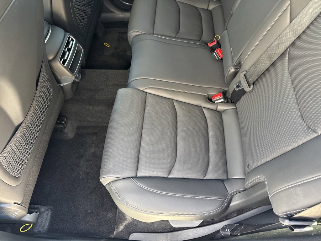 New 2026 Genesis GV70 2.5T Select image 14