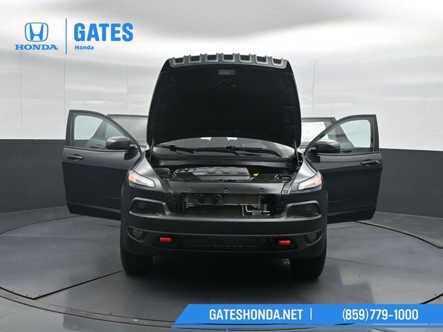 Used 2017 Jeep Cherokee Trailhawk w/ Comfort/Convenience Group image 61