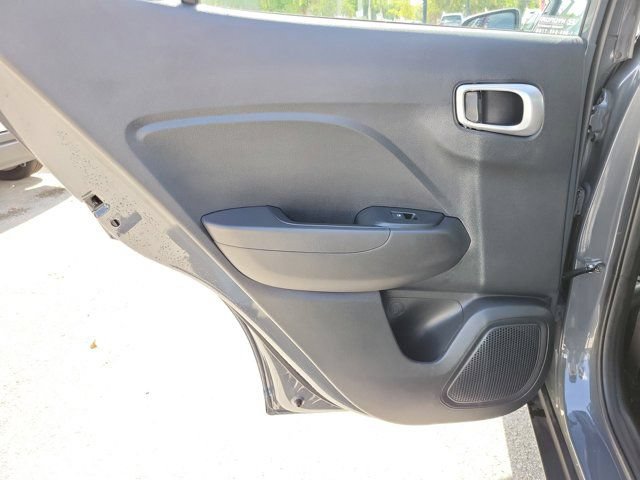 Certified 2024 Hyundai Venue SEL FWD image 10