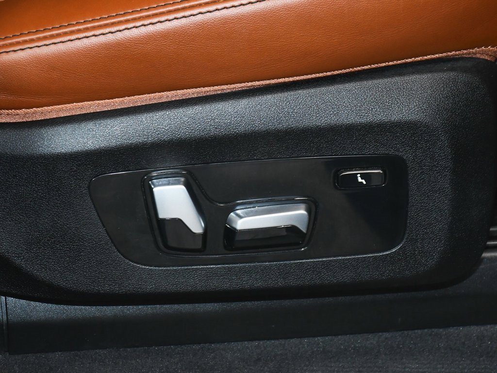 Used 2024 BMW ALPINA XB7 image 77