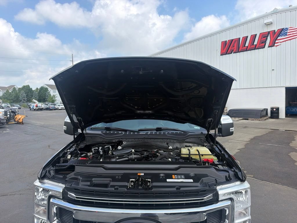 Used 2022 Ford F350 XLT w/ XLT Premium Package AWD/4WD image 35