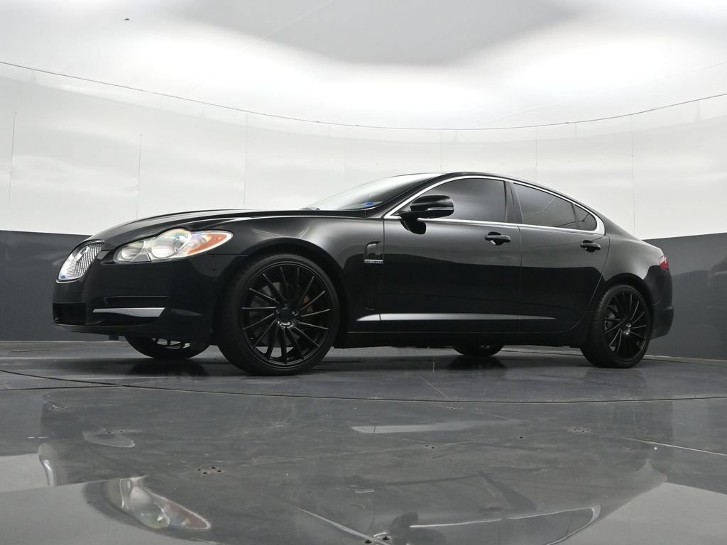 Used 2011 Jaguar XF Premium RWD image 30