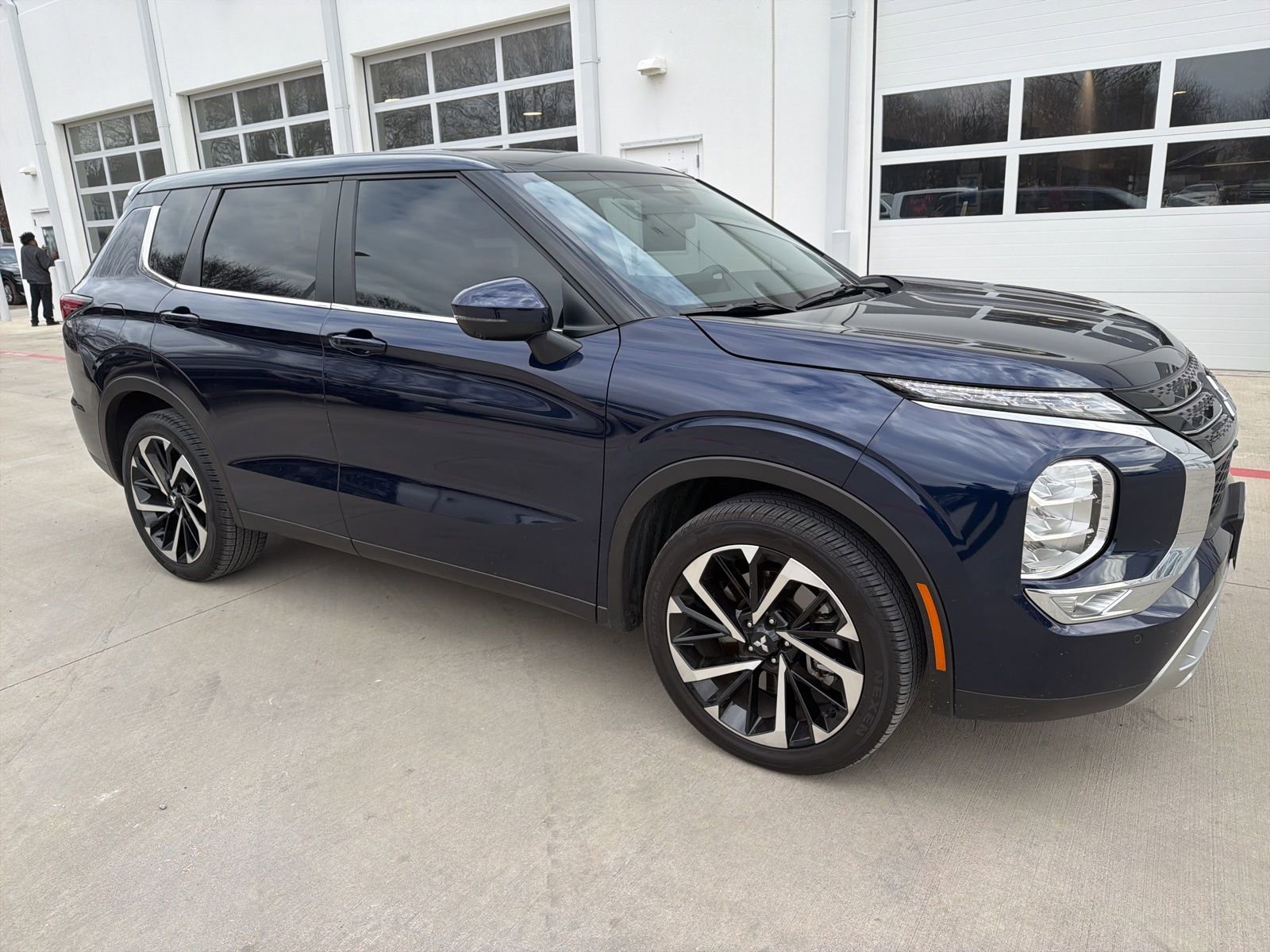 Used 2024 Mitsubishi Outlander SE image 7