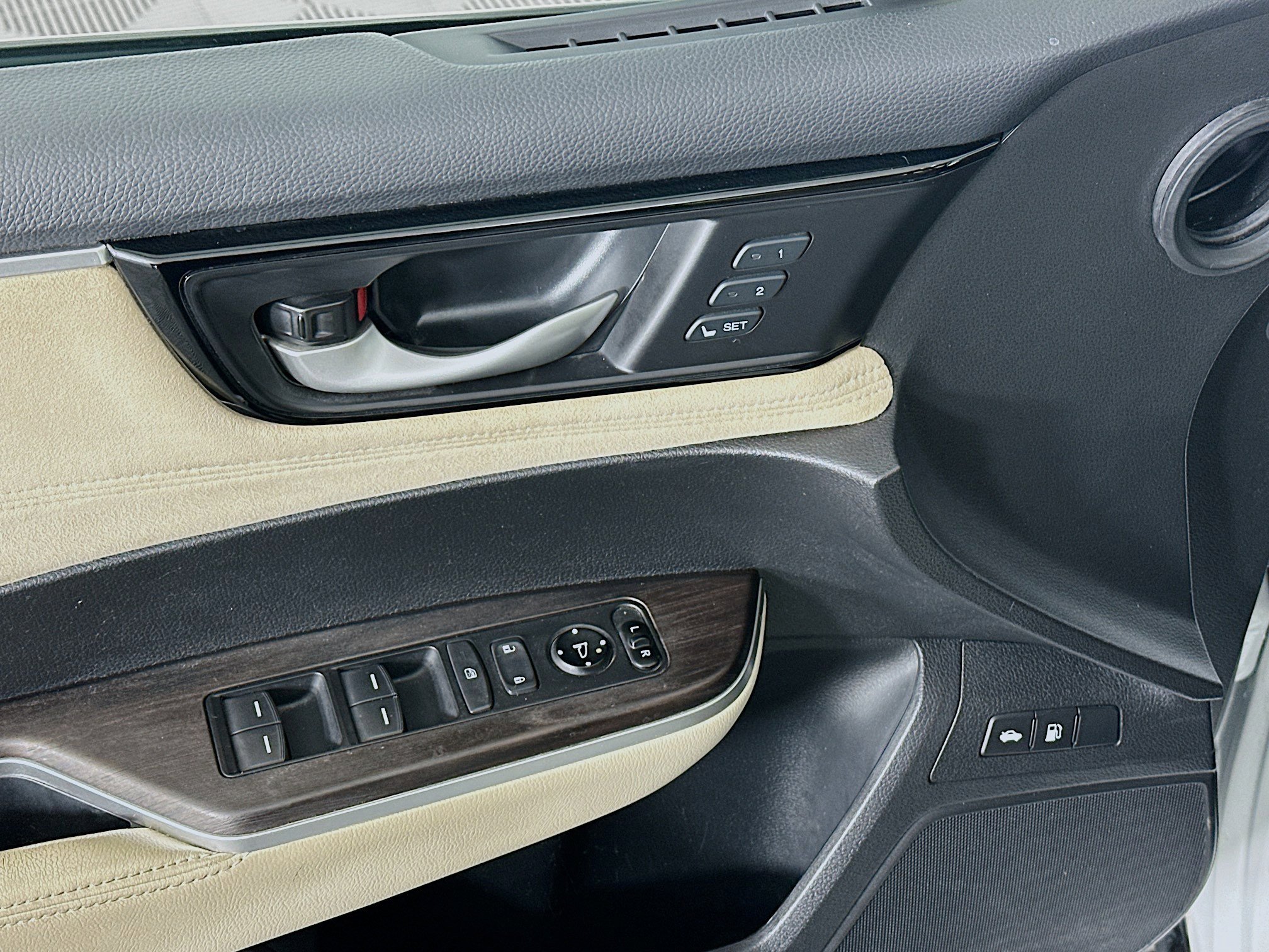 Used 2019 Honda Clarity Touring image 15