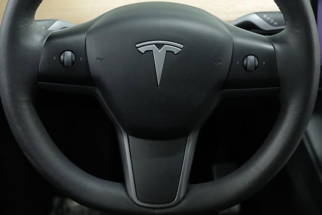 Used 2022 Tesla Model Y Long Range image 13